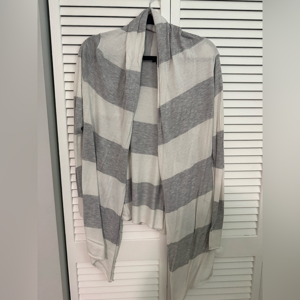 Splendid Gray and White Striped Open-Front Cardigan